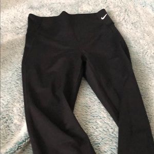 Nike Athletic Leggings Size Medium